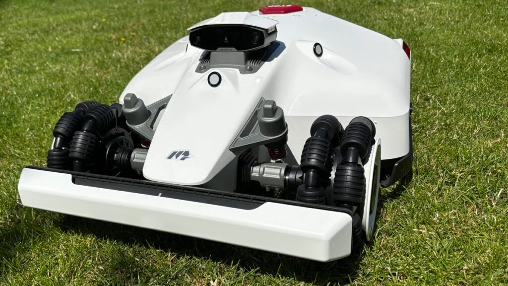 The Ultimate Lawn Care Revolution: Luba 2 AWD Perimeter Wire-Free Robot Lawn Mower